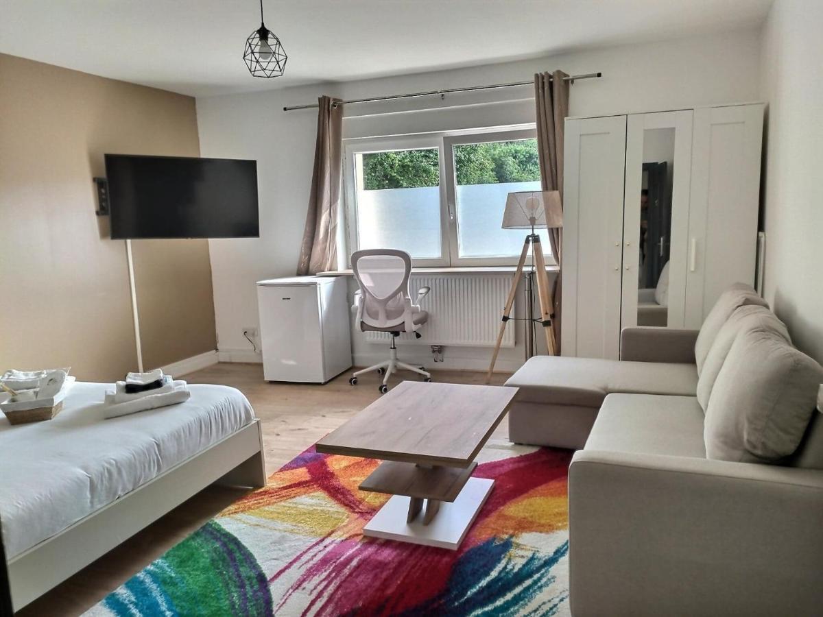 Chambre Privee 23M - Canape Lit - Wifi - Appart 120M Woippy ภายนอก รูปภาพ