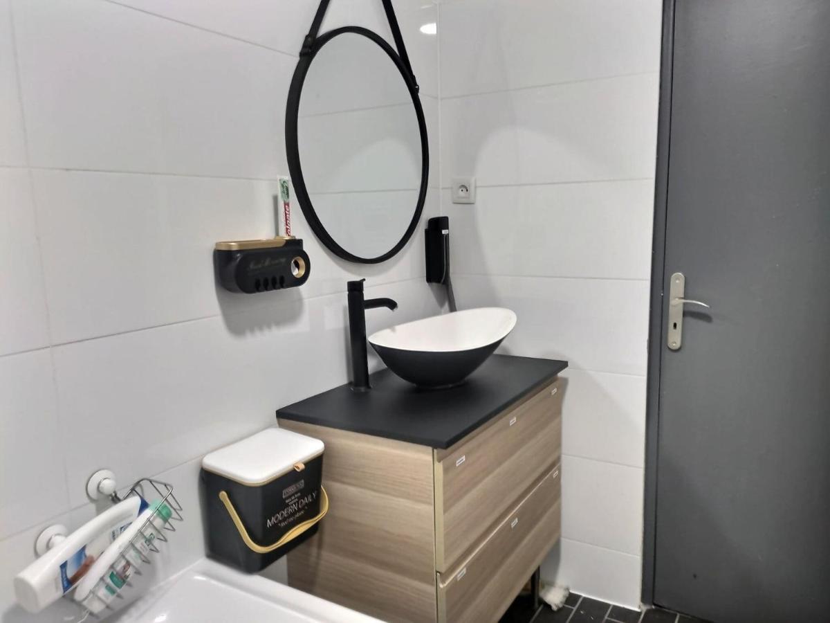 Chambre Privee 23M - Canape Lit - Wifi - Appart 120M Woippy ภายนอก รูปภาพ